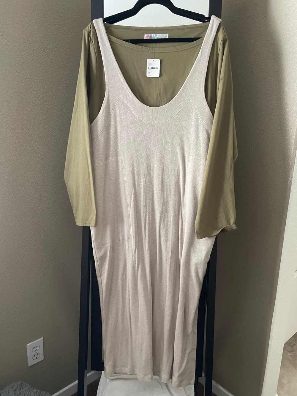 Free People Be Happy 2 piece set - Picture 2 of 3